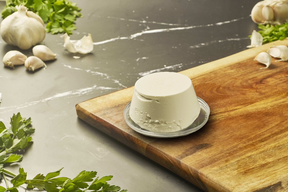 Ricotta di pecora Sibiriu Petza Bella.jpg